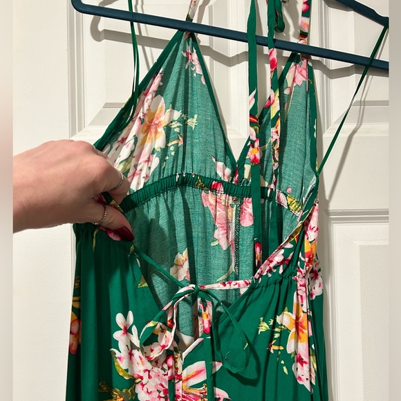 NWOT Green Floral Print Deep V Halter Maxi Dress Size Medium - Picture 14 of 16
